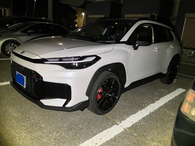 TOYOTA / COROLLA CROSS HYBRID
