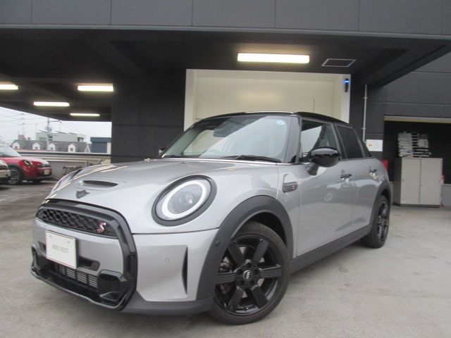 Japanese used car Ref# 1587903 BMW / MINI COOPER S 5DOOR