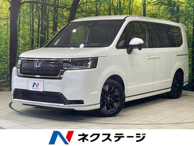 Japanese used car Ref# 1587926 HONDA / STEPWAGON SPADA