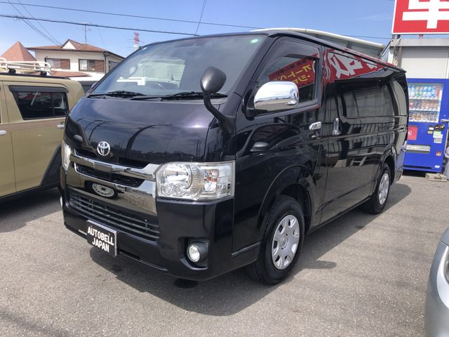 TOYOTA / REGIUSACE van 2WD