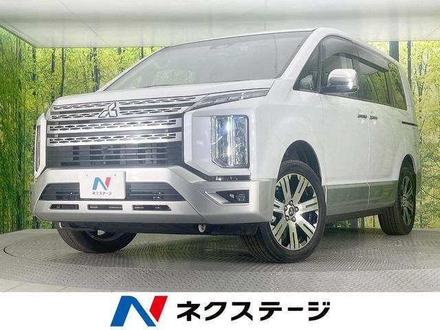Japanese used car Ref# 1588354 MITSUBISHI / DELICA D:5 4WD