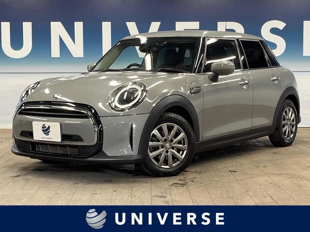 Japanese used car Ref# 1588430 BMW / MINI ONE 5DOOR