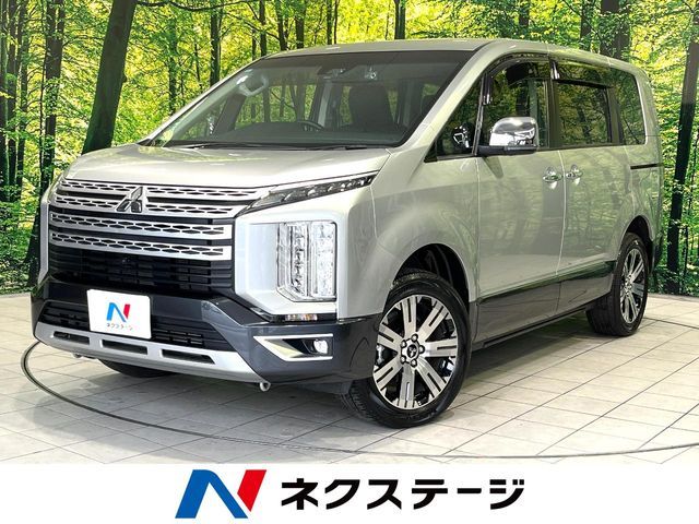 Japanese used car Ref# 1588791 MITSUBISHI / DELICA D:5 4WD