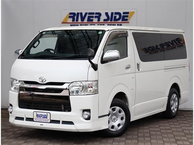 TOYOTA / HIACE van 2WD