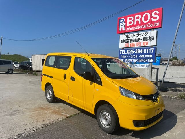 NISSAN / NV200 VANETTE van 4WD