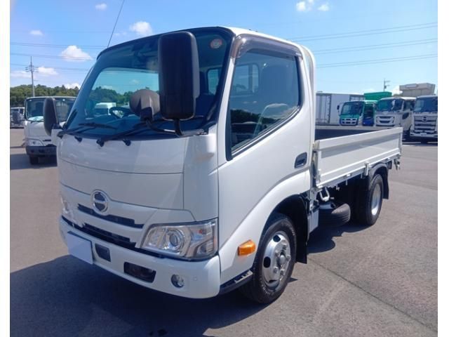 Japanese used car Ref# 1589012 HINO / DUTRO
