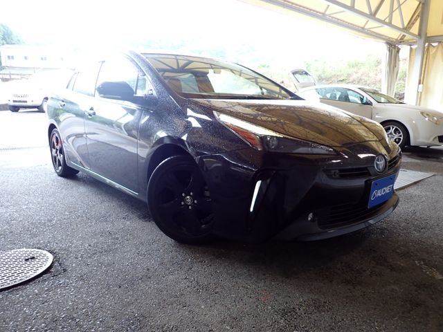 TOYOTA / PRIUS