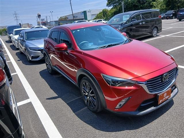 Japanese used car Ref# 1589092 MAZDA / CX-3