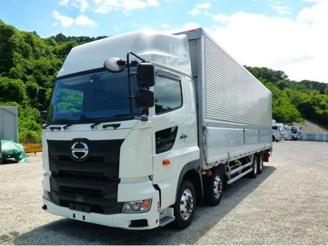 Japanese used car Ref# 1589130 HINO / PROFIA