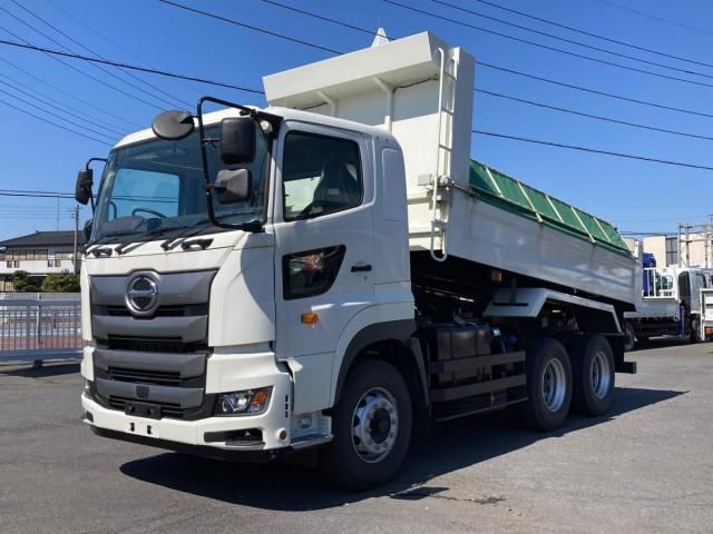Japanese used car Ref# 1589159 HINO / PROFIA
