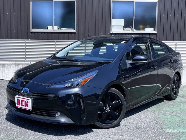 TOYOTA / PRIUS