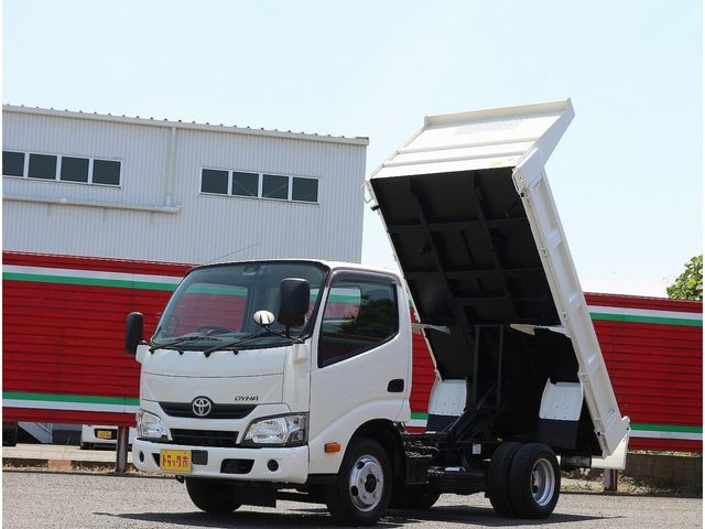 Japanese used car Ref# 1589336 TOYOTA / DYNA