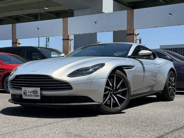ASTON MARTIN / ASTON MARTIN