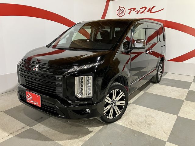 Japanese used car Ref# 1589660 MITSUBISHI / DELICA D:5 4WD
