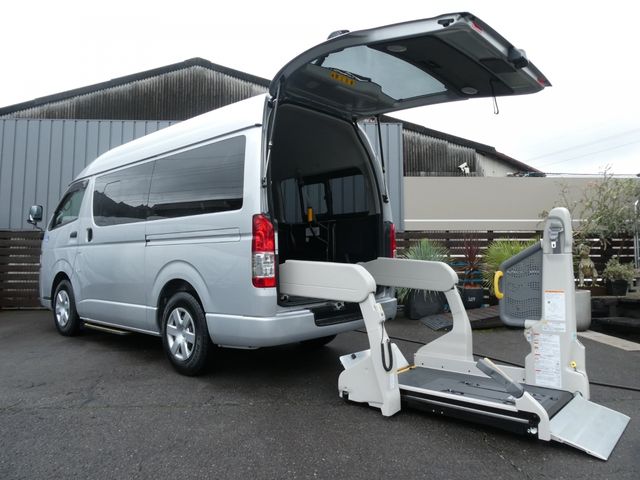 TOYOTA / HIACE van 2WD