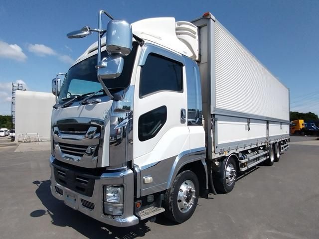 ISUZU / GIGA