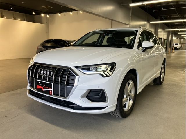 AUDI / AUDI Q3
