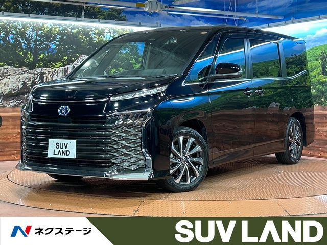TOYOTA / VOXY HYBRID