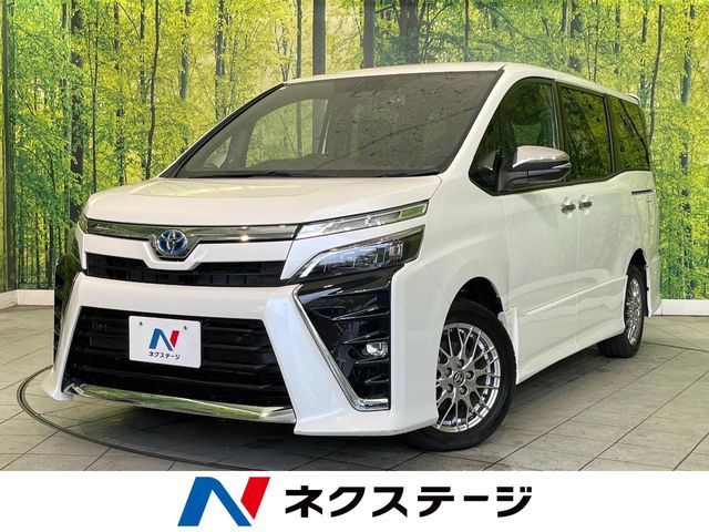 TOYOTA / VOXY HYBRID