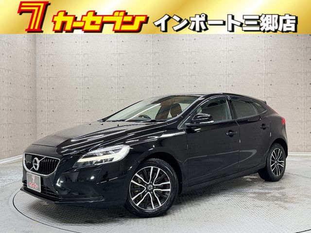 Japanese used car Ref# 1590217 VOLVO / VOLVO V40