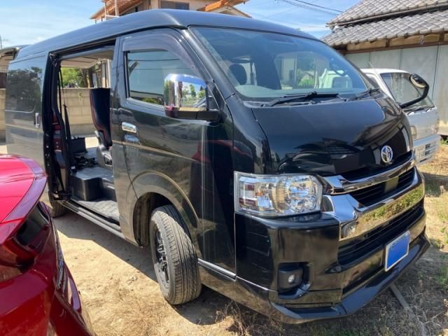 TOYOTA / HIACE van 4WD