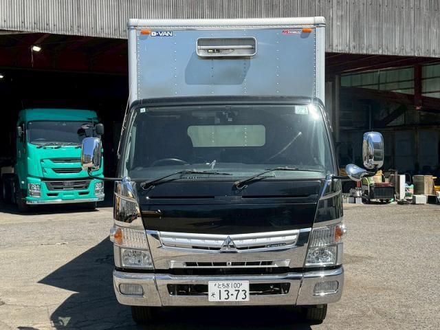 Japanese used car Ref# 1590326 MITSUBISHI / CANTER