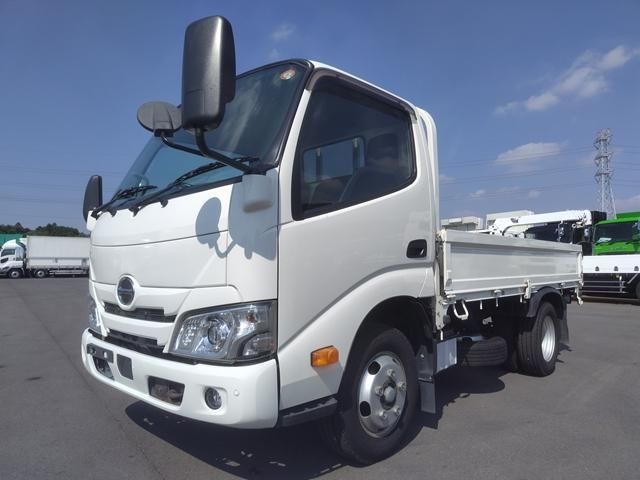 Japanese used car Ref# 1590331 HINO / DUTRO