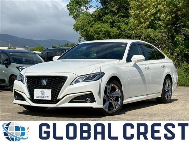TOYOTA / CROWN sedan