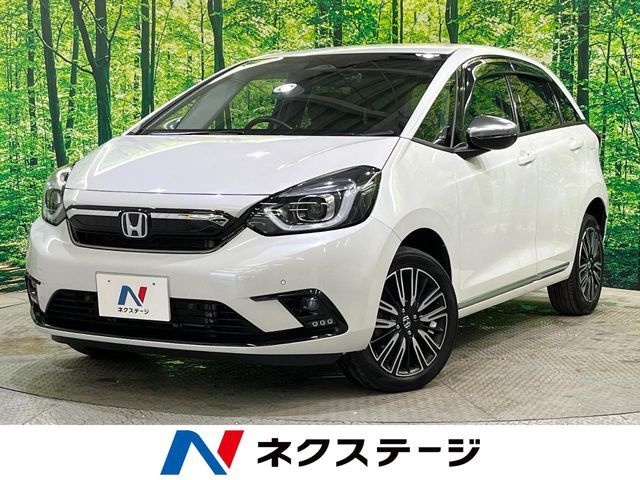 Japanese used car Ref# 1590547 HONDA / FIT e:HEV 4WD
