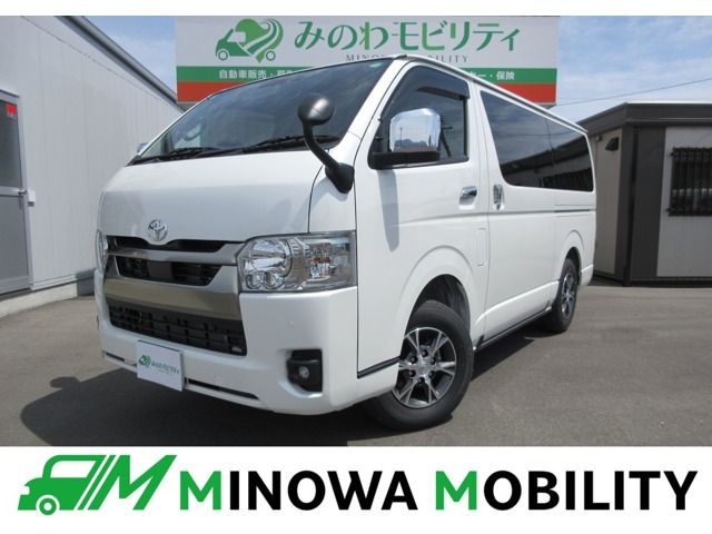 Japanese used car Ref# 1590798 TOYOTA / HIACE van 4WD