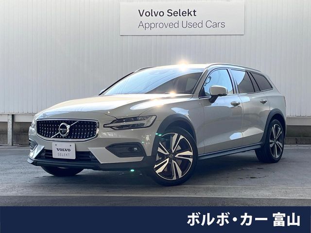 VOLVO / VOLVO V60 CROSS COUNTRY