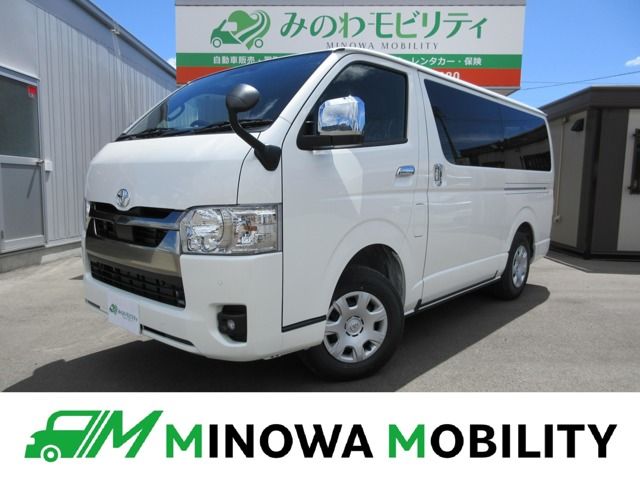 TOYOTA / HIACE van 4WD