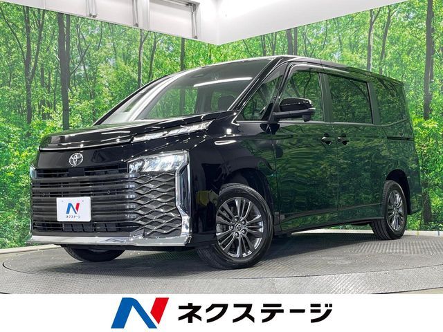 TOYOTA / VOXY 4WD