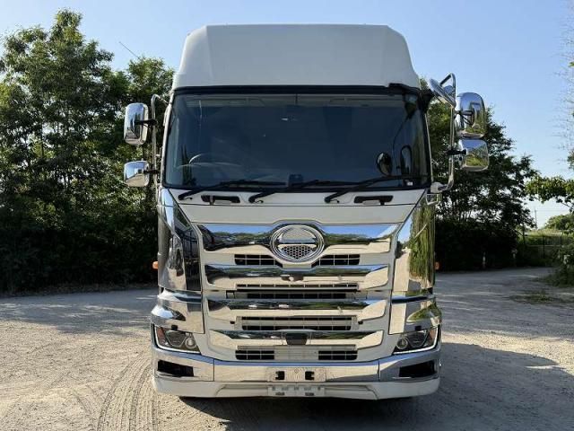 Japanese used car Ref# 1591221 HINO / PROFIA