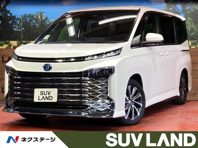 TOYOTA / VOXY HYBRID