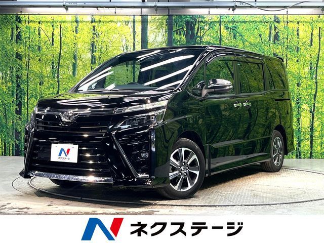 TOYOTA / VOXY