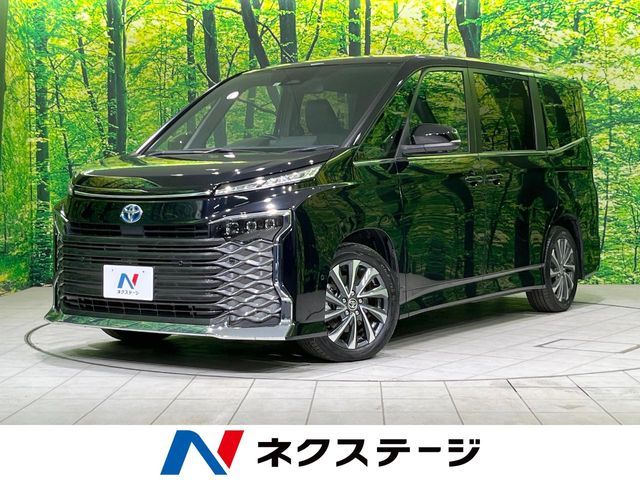 TOYOTA / VOXY HYBRID