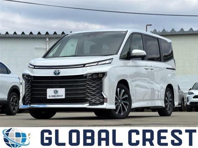 TOYOTA / VOXY HYBRID