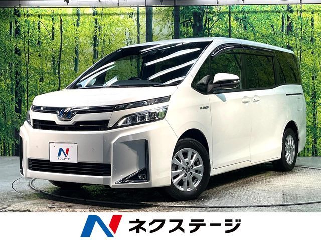 TOYOTA / VOXY HYBRID