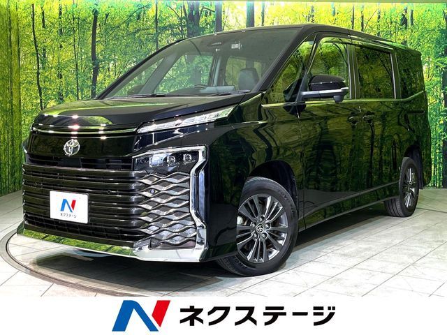 TOYOTA / VOXY 4WD