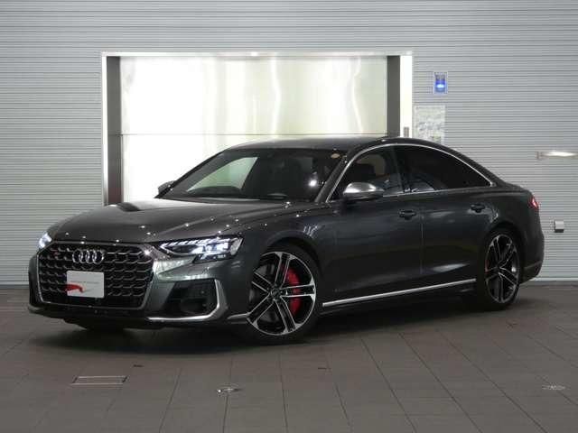 AUDI / AUDI S8