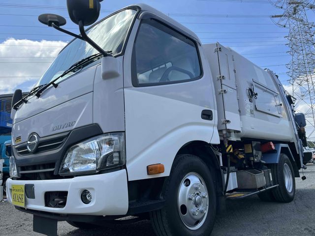 Japanese used car Ref# 1592069 HINO / DUTRO