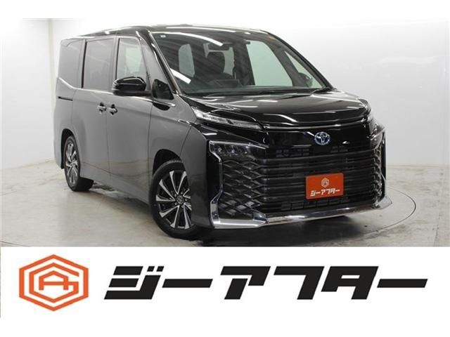 TOYOTA / VOXY HYBRID