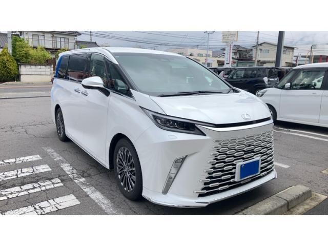 TOYOTA / ﾚｸｻｽ LM500h