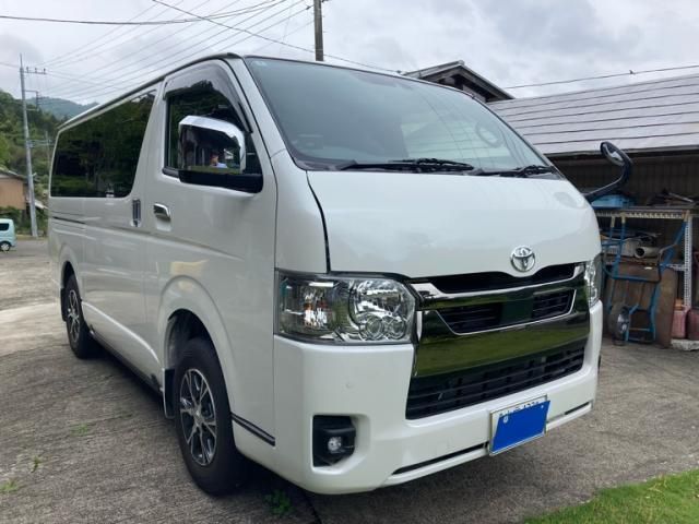 TOYOTA / HIACE van 4WD