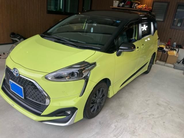 TOYOTA / SIENTA HYBRID