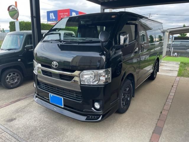 TOYOTA / HIACE van 4WD