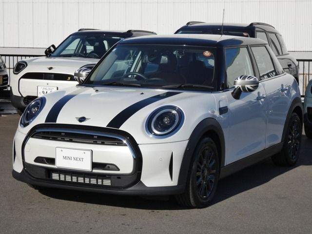 Japanese used car Ref# 1592589 BMW / MINI COOPER 5DOOR
