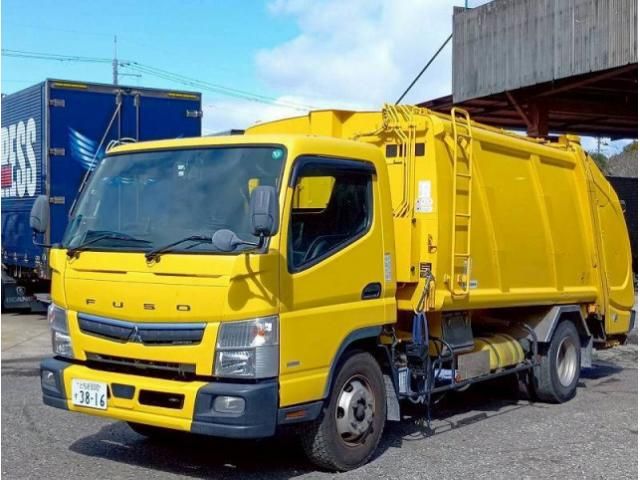 Japanese used car Ref# 1592685 MITSUBISHI / CANTER