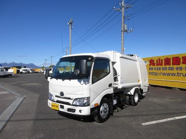 Japanese used car Ref# 1592745 HINO / DUTRO